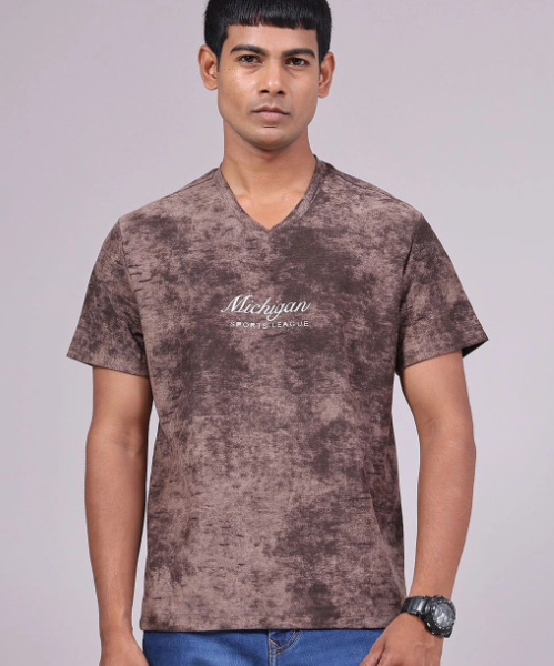 Men Typography Dyed V-Neck T-shirt