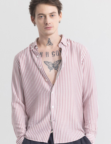 Mauve Colour & White Striped Classic Slim Fit Opaque Casual Shirt